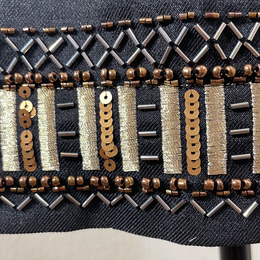 DejaVu Sequined Mini Skirt - Picture 4 of 11